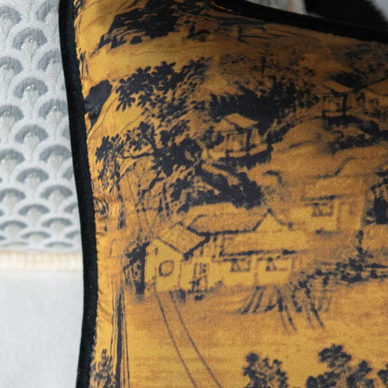 housse de coussin jaune et noir de style oriental avec un motif de paysage traditionnel chinois en jaune orangé et noir - zoom sur motif