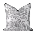 Housse de Coussin Graphique Noir et Blanc   Le Tigre de la Montagne Blanche - Vignette | Gellone