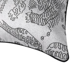 Housse de Coussin Graphique Noir et Blanc   Le Tigre de la Montagne Blanche - Vignette | Gellone