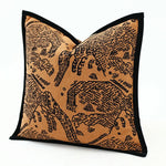 Housse de Coussin Orange et Noir   La Montagne et le Tigre - Vignette | Gellone