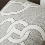 Housse de Coussin Couleur Blanc et Gris   Chaines de Coton - Vignette | Gellone