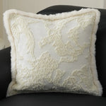 Housse de Coussin Blanc Brodé 45x45   Fleur d'Ivoire - Vignette | Gellone