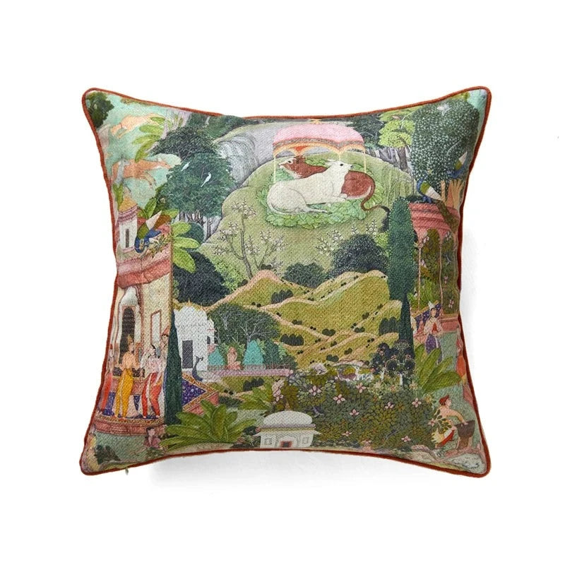 Housse de Coussin 50x50 Vert Anis détaillée inspirée de l'art miniature indien avec une vache blanche sous un parasol, un paysage luxuriant, des collines et des cascades, entourée de scènes architecturales et humaines typiques des miniatures mogholes - de face en 45x45