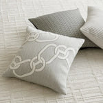 Housse de Coussin Couleur Blanc et Gris   Chaines de Coton - Vignette | Gellone